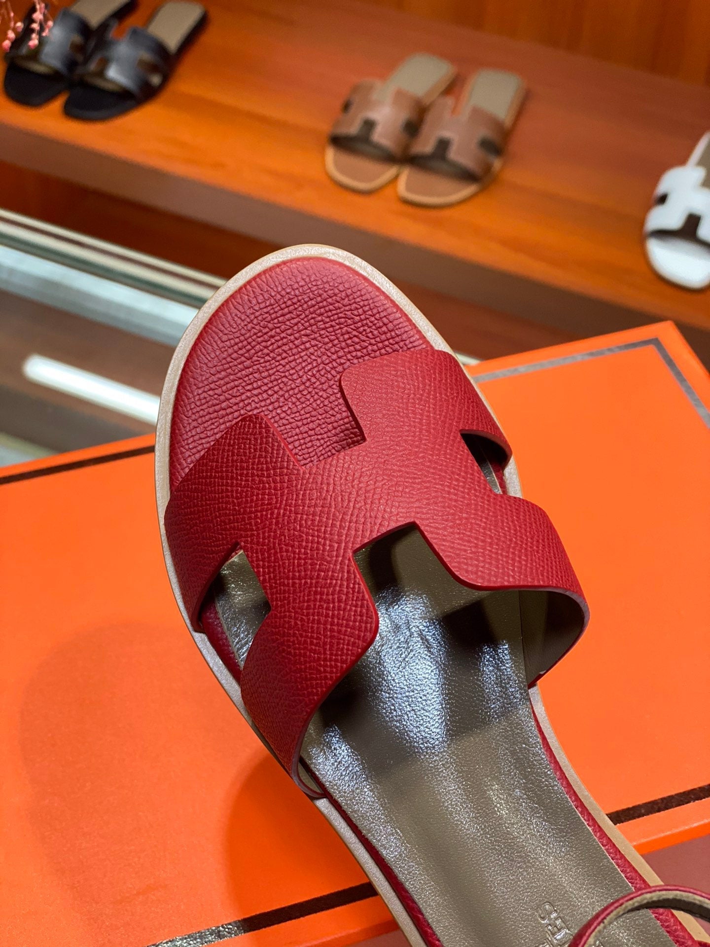 SANTORINI SANDAL CHERRY CALFSKIN