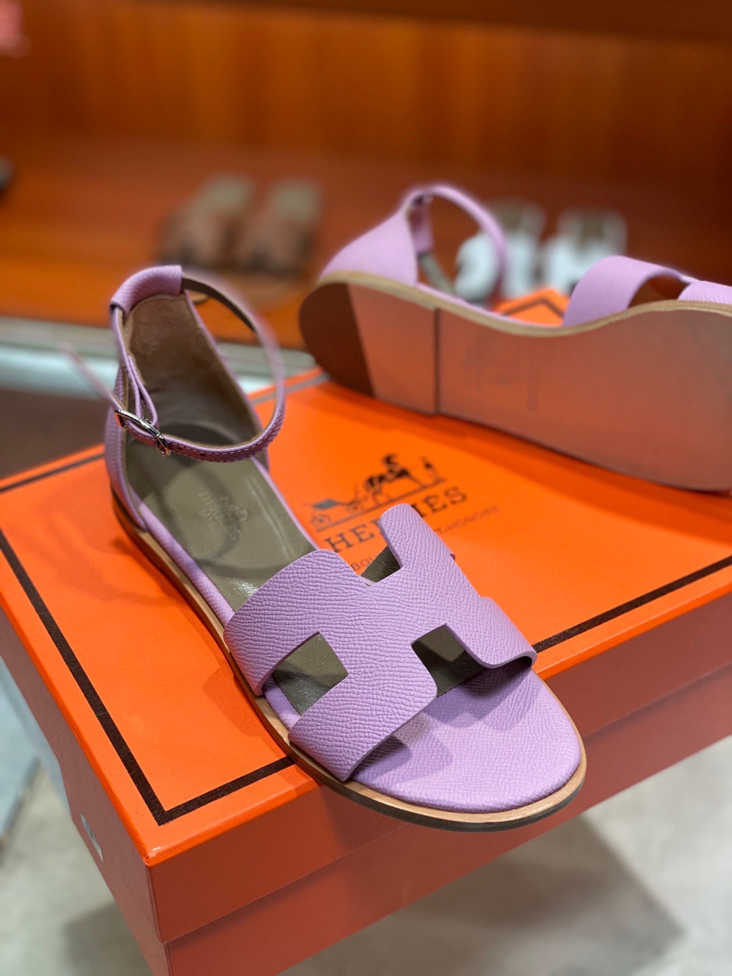 SANTORINI SANDAL LAVENDER CALFSKIN