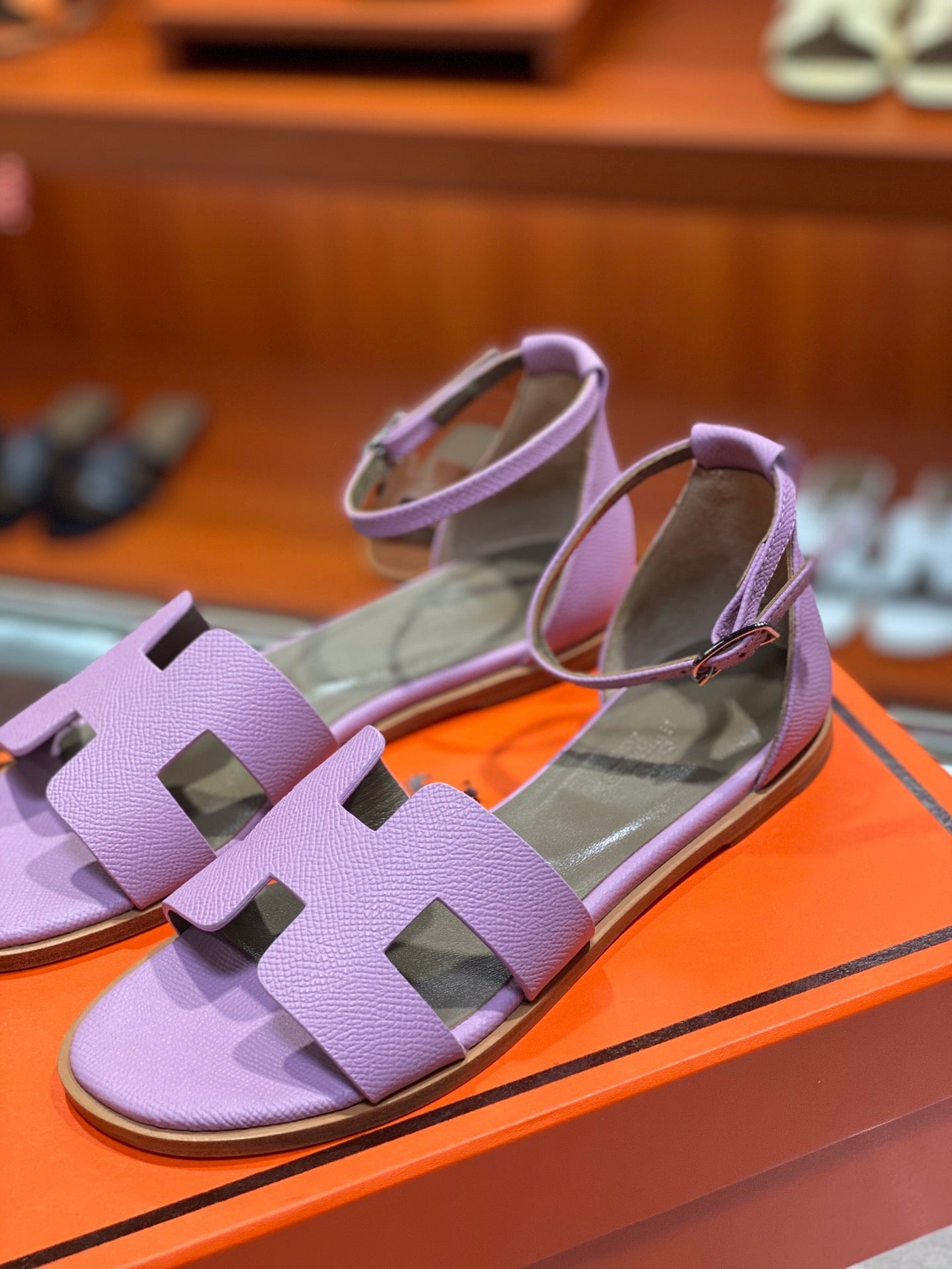 SANTORINI SANDAL LAVENDER CALFSKIN