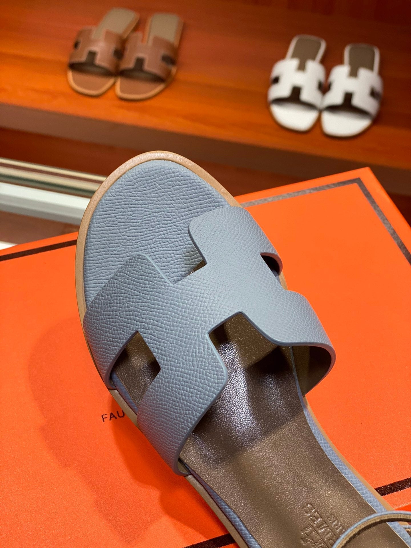 SANTORINI SANDAL SAPPHIRE CALFSKIN