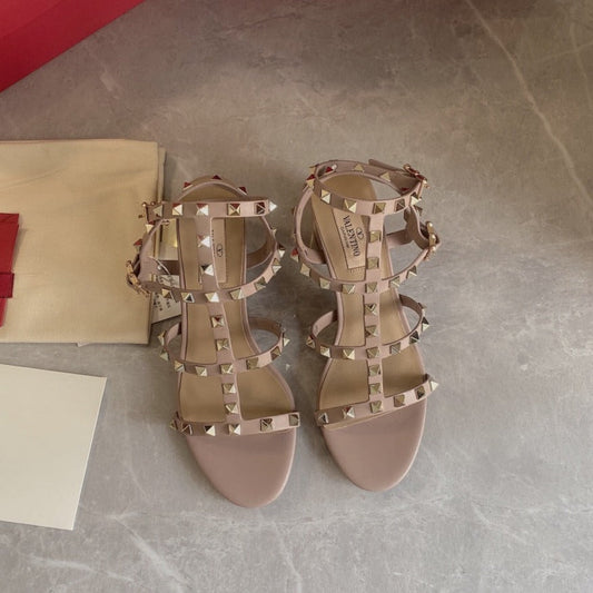 Rockstud sandals 60 beige calfskin