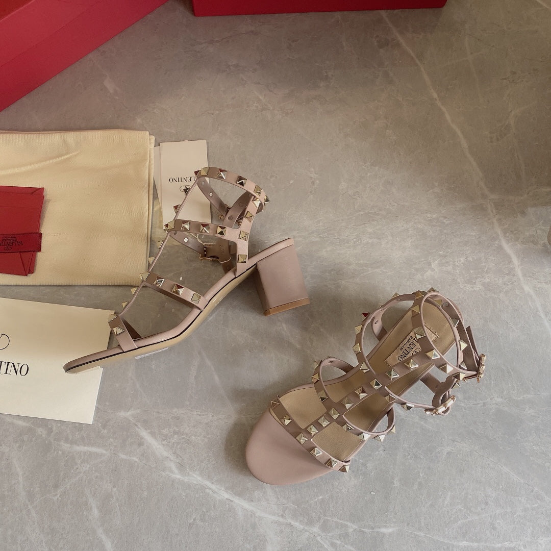 Rockstud sandals 60 beige calfskin