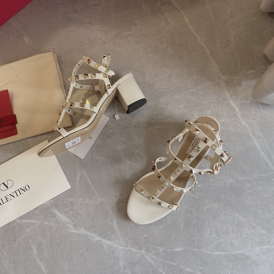 Rockstud sandals 60 white beige calfskin