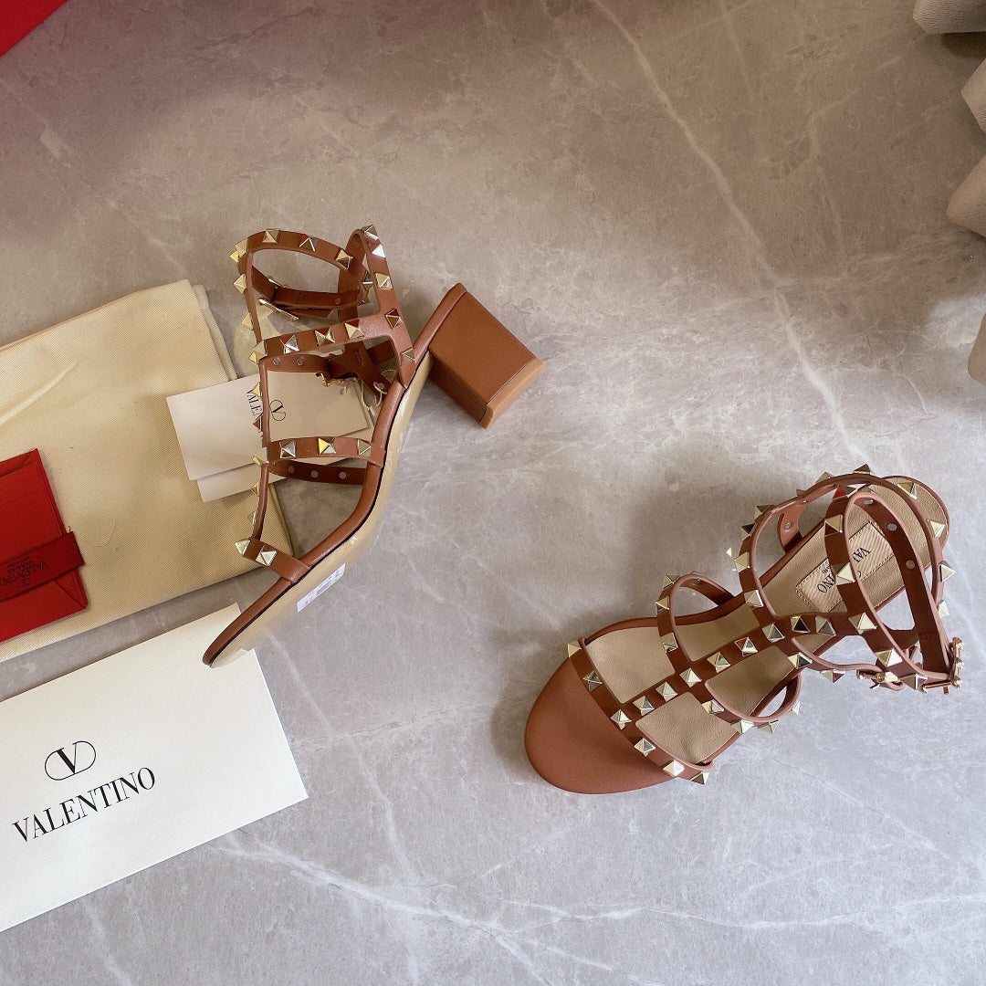 Rockstud sandals 60 brown beige calfskin