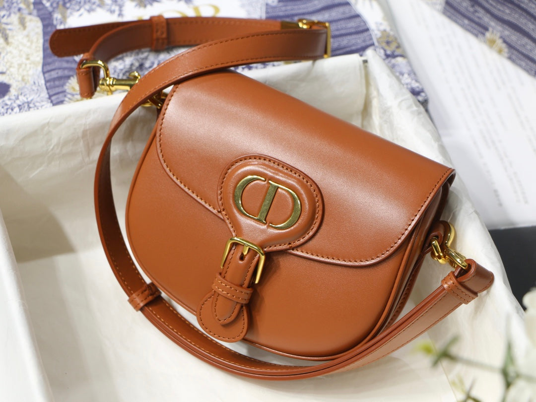 SMALL BOBBY 18 BAG IN CINNAMON BROWN GLOSSY CALFSKIN