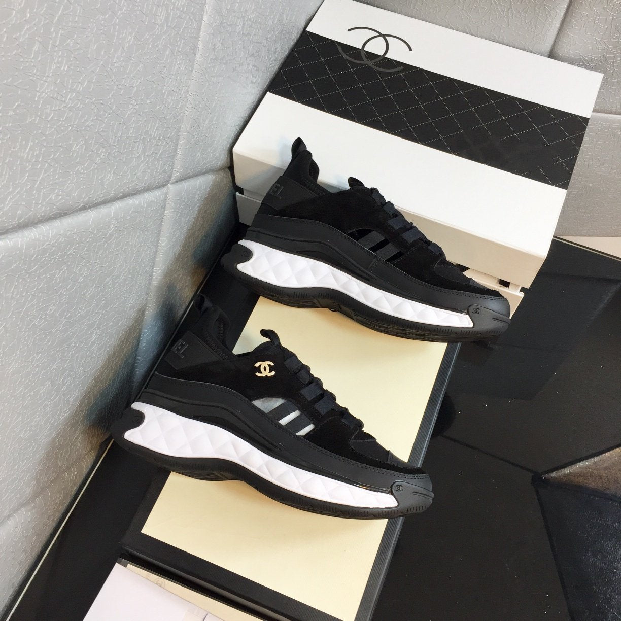 cc sneaker black white quilted calfskin