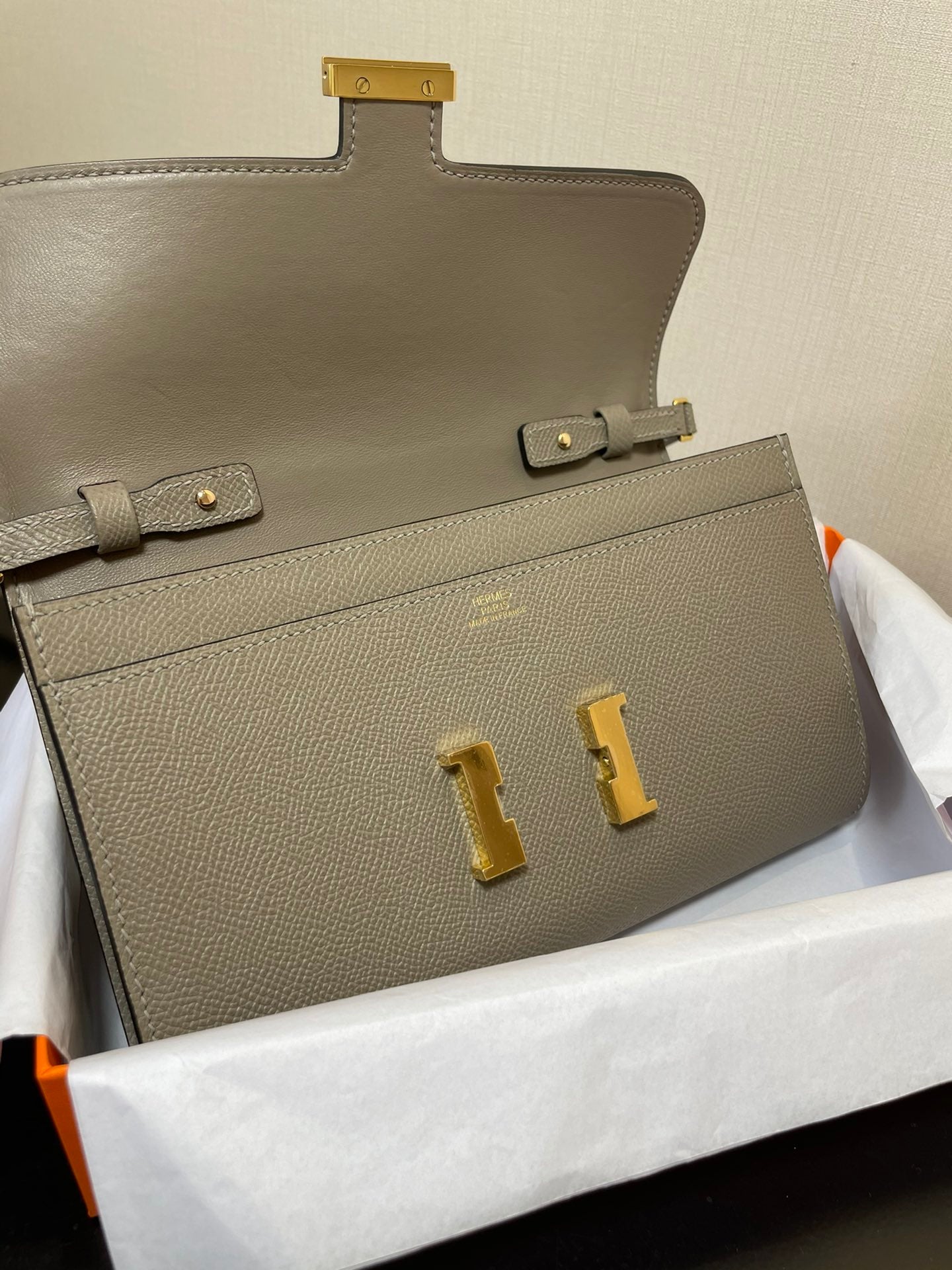 CONSTANCE TO GO 20.5 GREY EPSOM GOLD HARDWARE