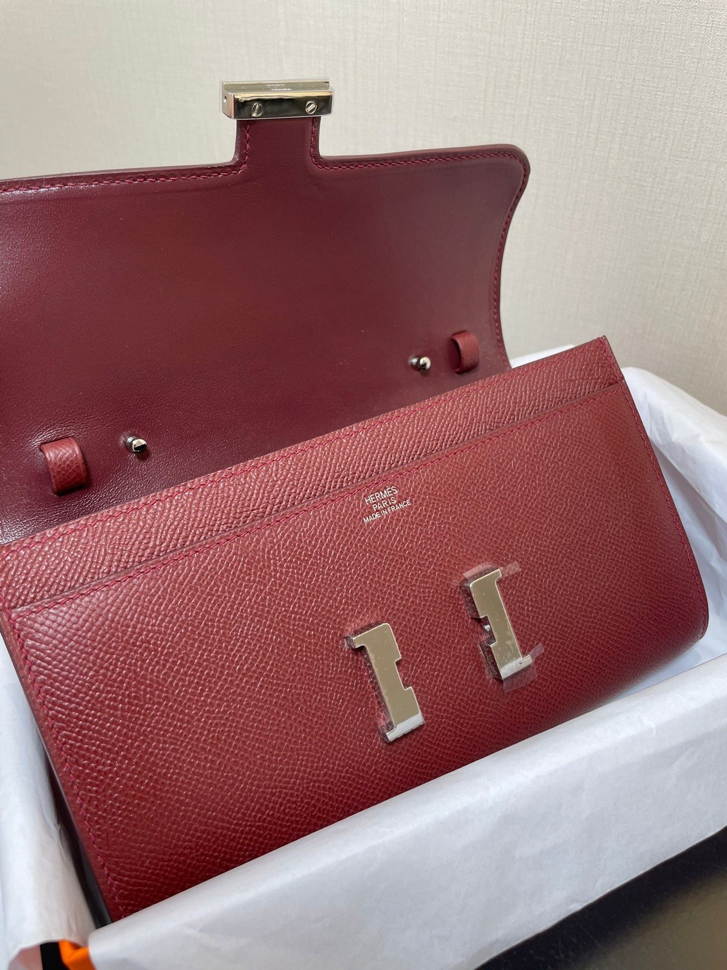 CONSTANCE TO GO 20.5 BURGUNDY EPSOM SILVER HARDWARE