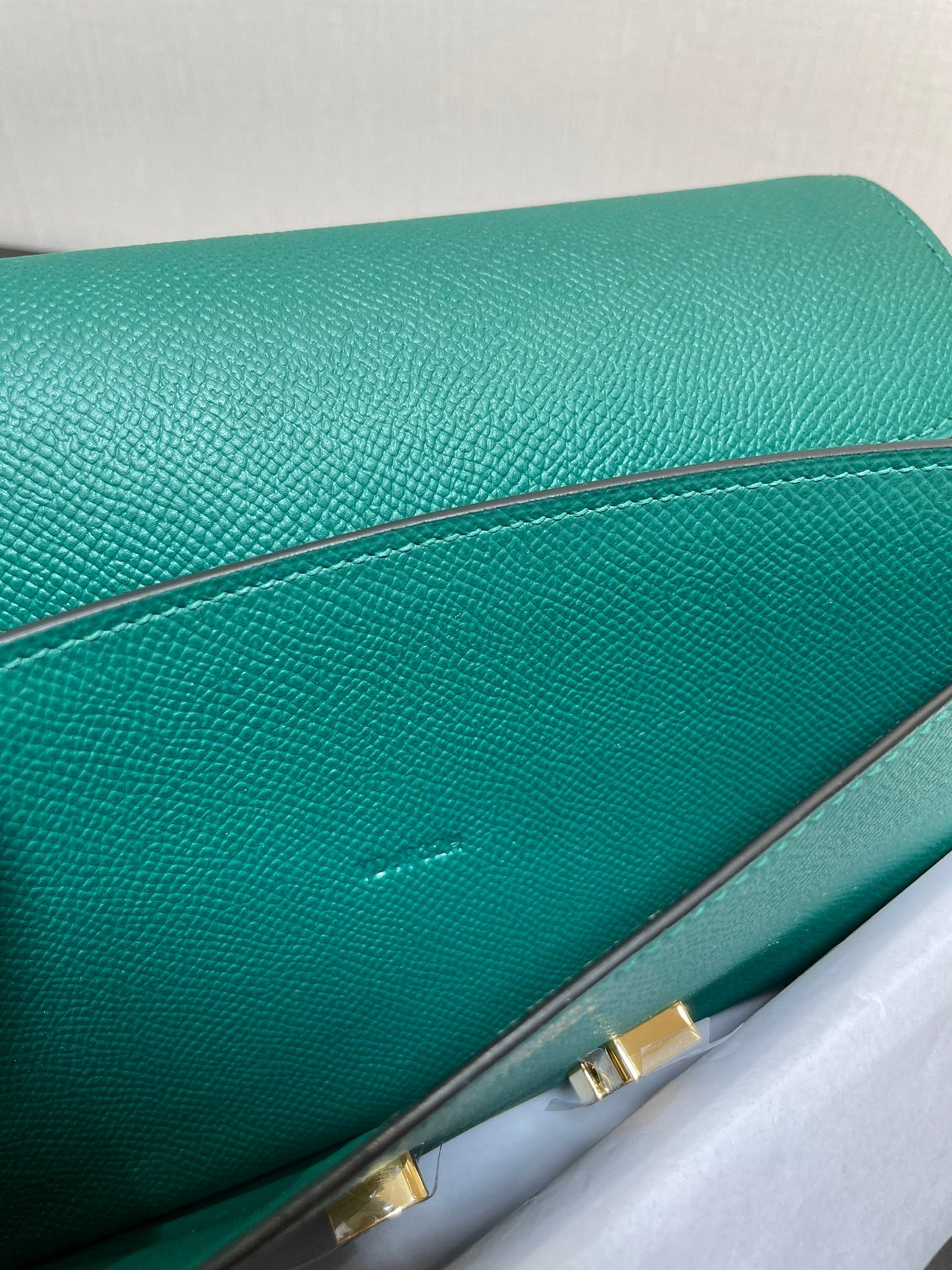 CONSTANCE TO GO 20.5 BLUE GREEN EPSOM GOLD HARDWARE