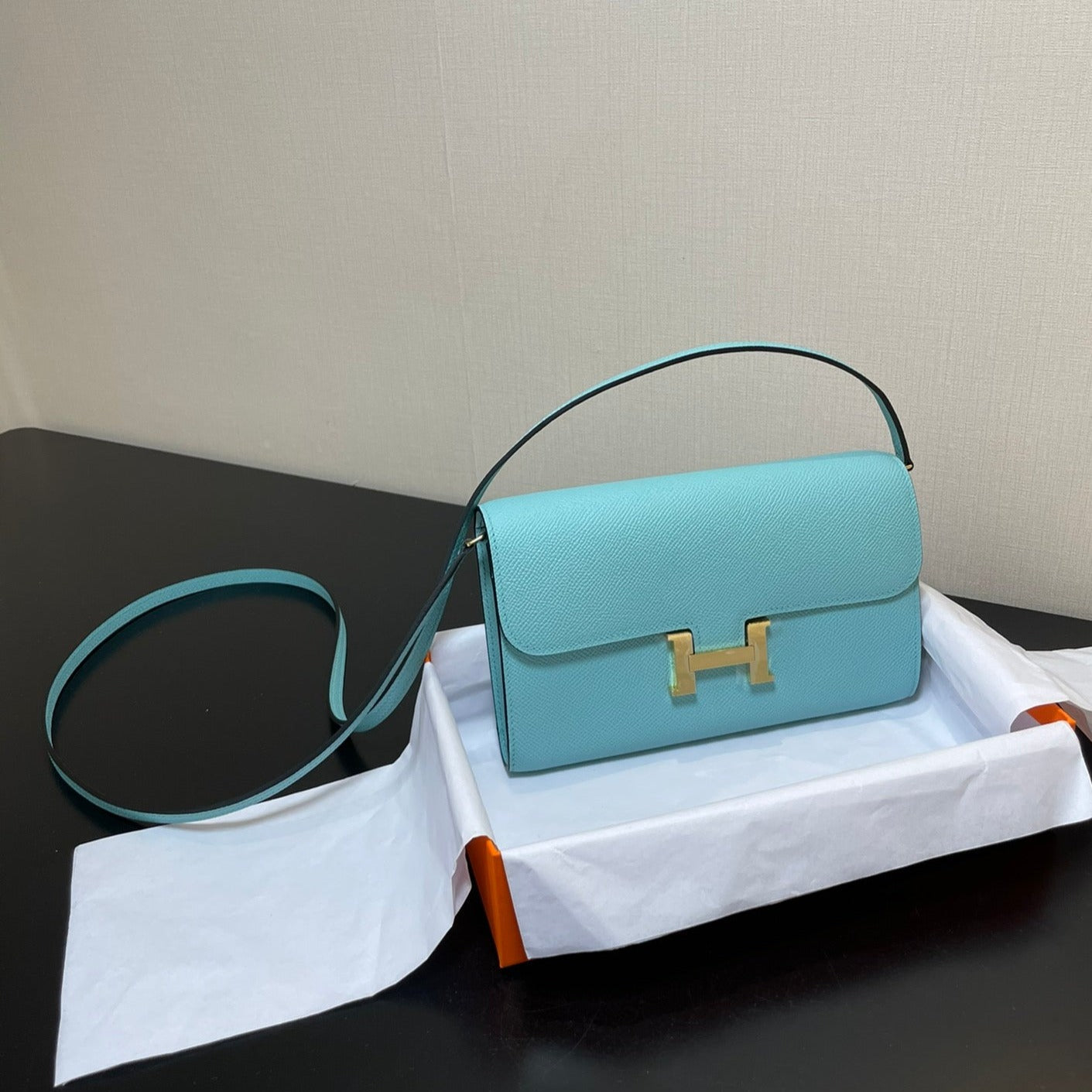 CONSTANCE TO GO 20.5 TIFFANY BLUE EPSOM GOLD HARDWARE