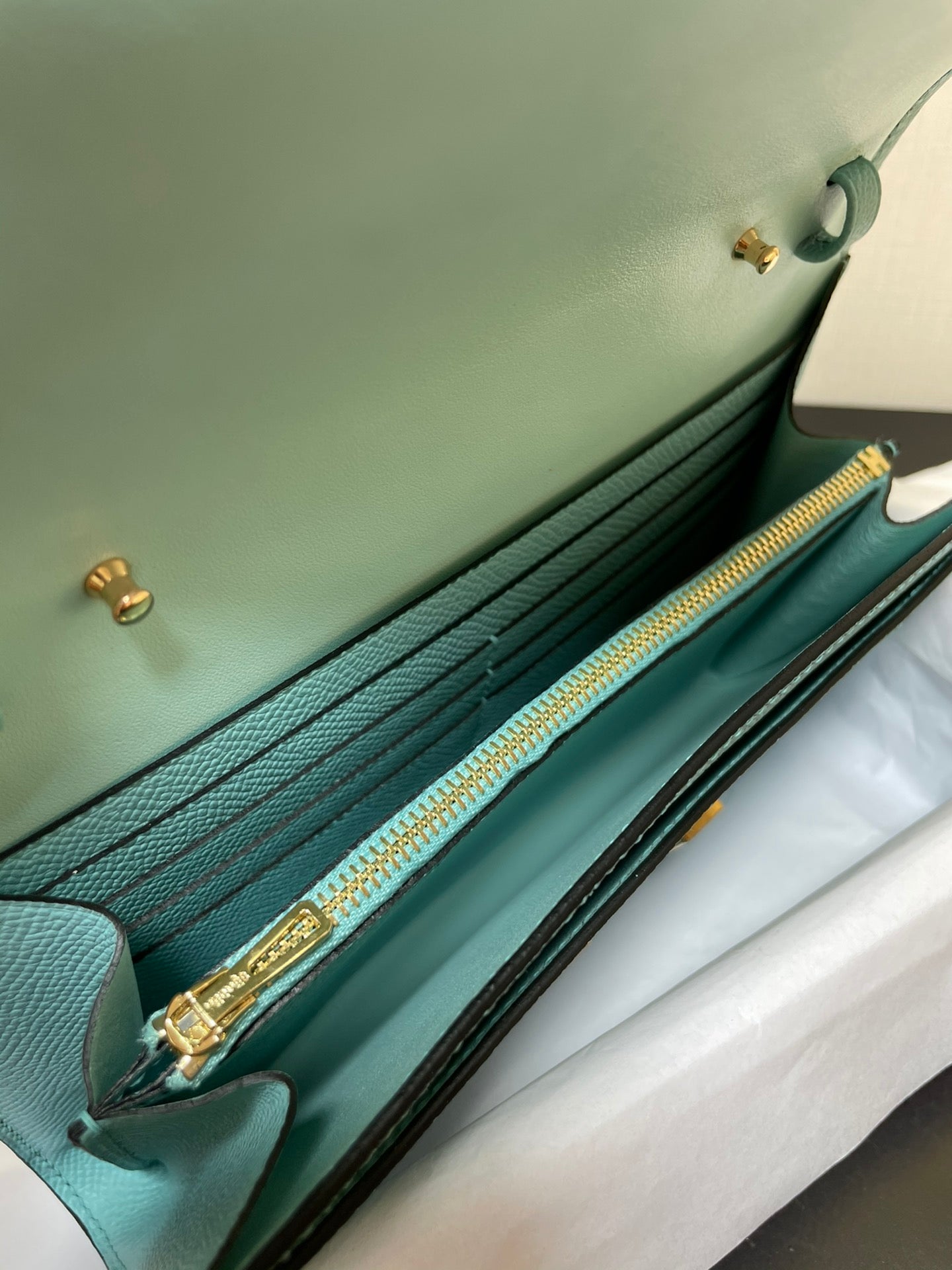 CONSTANCE TO GO 20.5 TIFFANY BLUE EPSOM GOLD HARDWARE