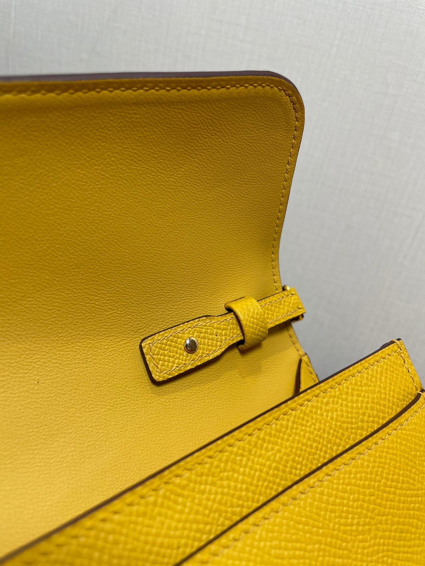 CONSTANCE TO GO 20.5 YELLOW EPSOM GOLD HARDWARE