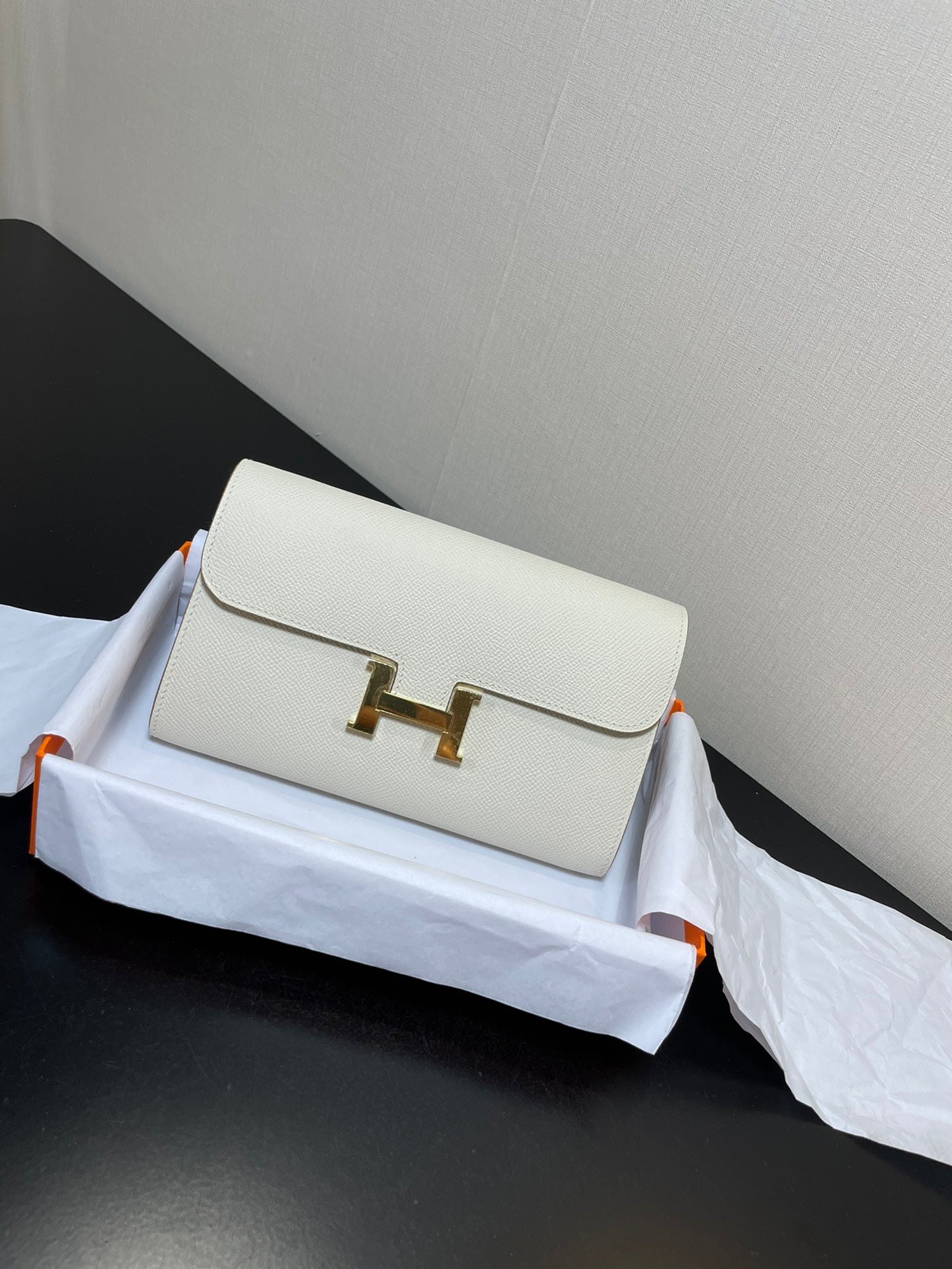 CONSTANCE TO GO 20.5 WHITE EPSOM GOLD HARDWARE