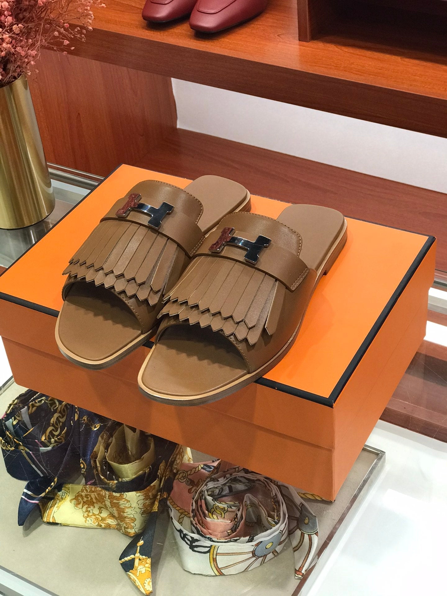 ROYAL SANDAL CHOCOLATE LAMBSKIN