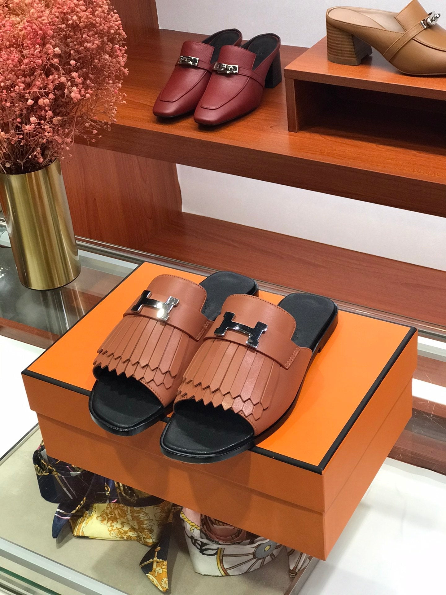 ROYAL SANDAL CHESTNUT LAMBSKIN