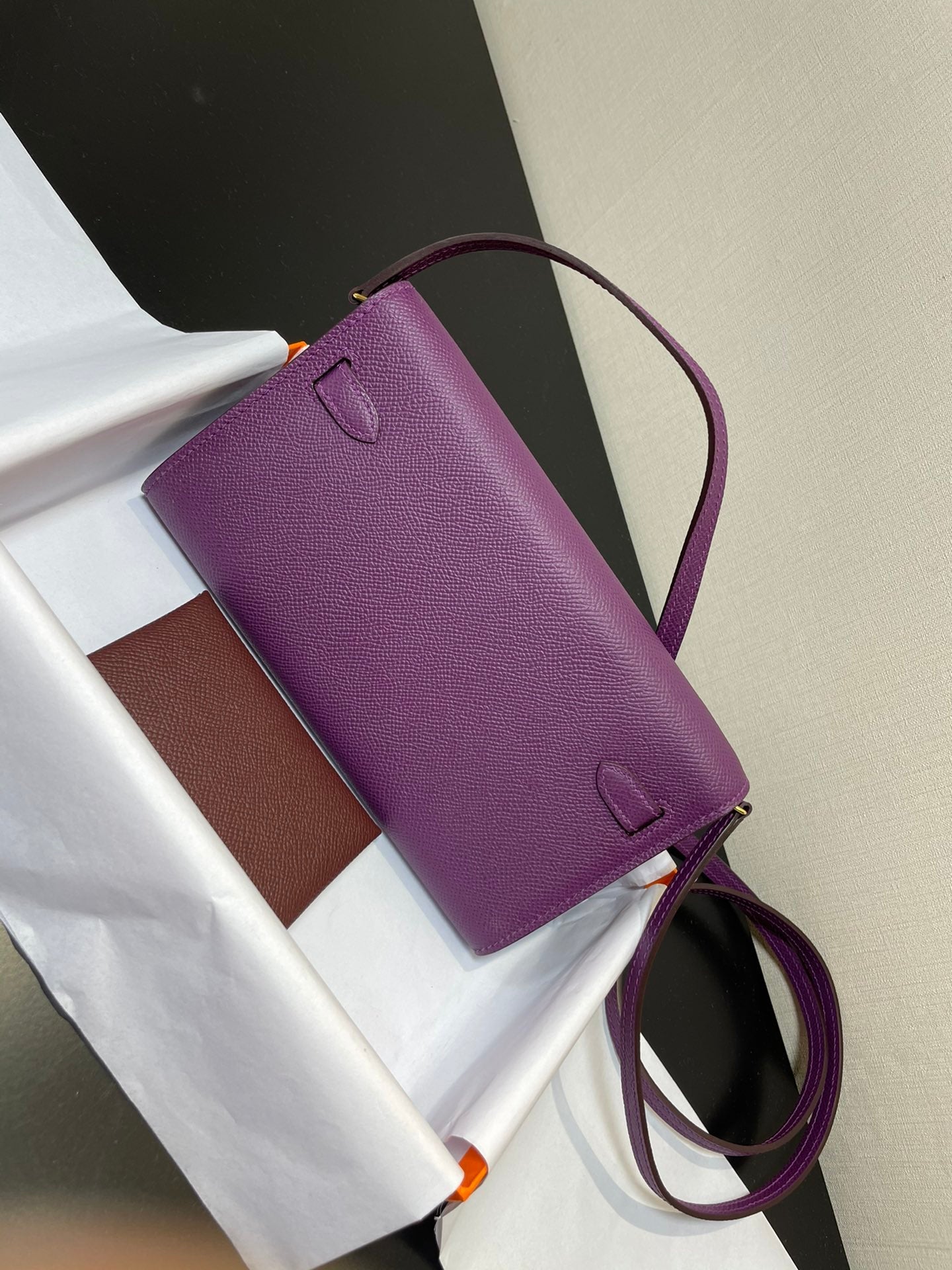 kelly to go wallet 20.5 purple epsom gold hardware