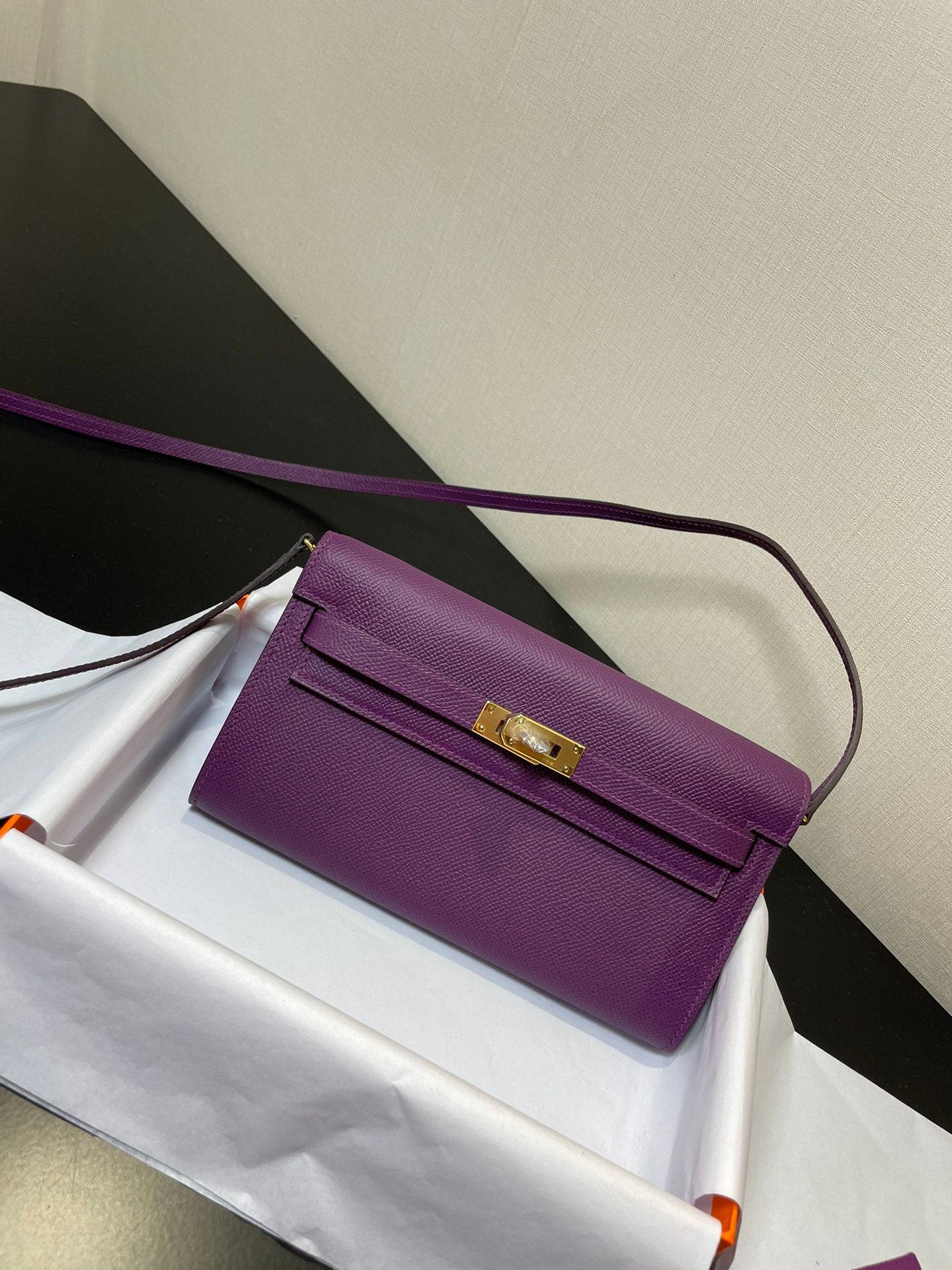 kelly to go wallet 20.5 purple epsom gold hardware