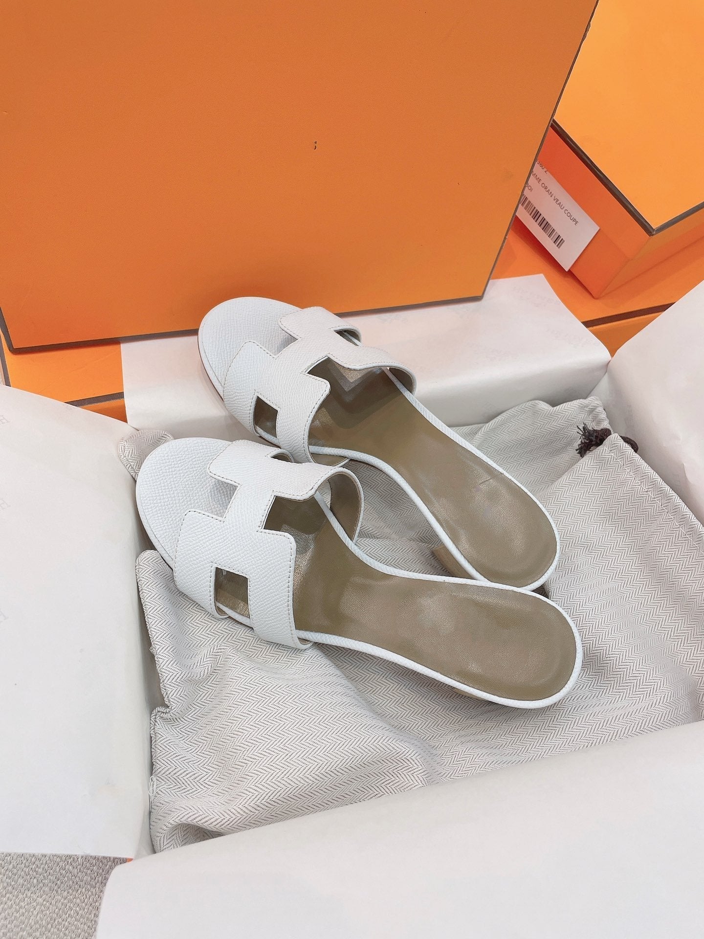 Oasis Sandal Epsom Calfskin White