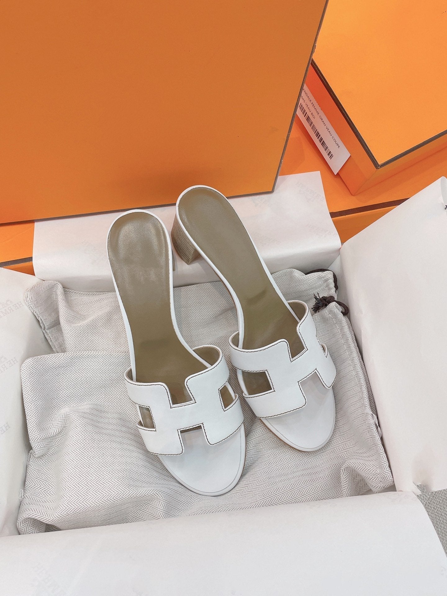 Oasis Sandal 50 White Etoupe Calfskin