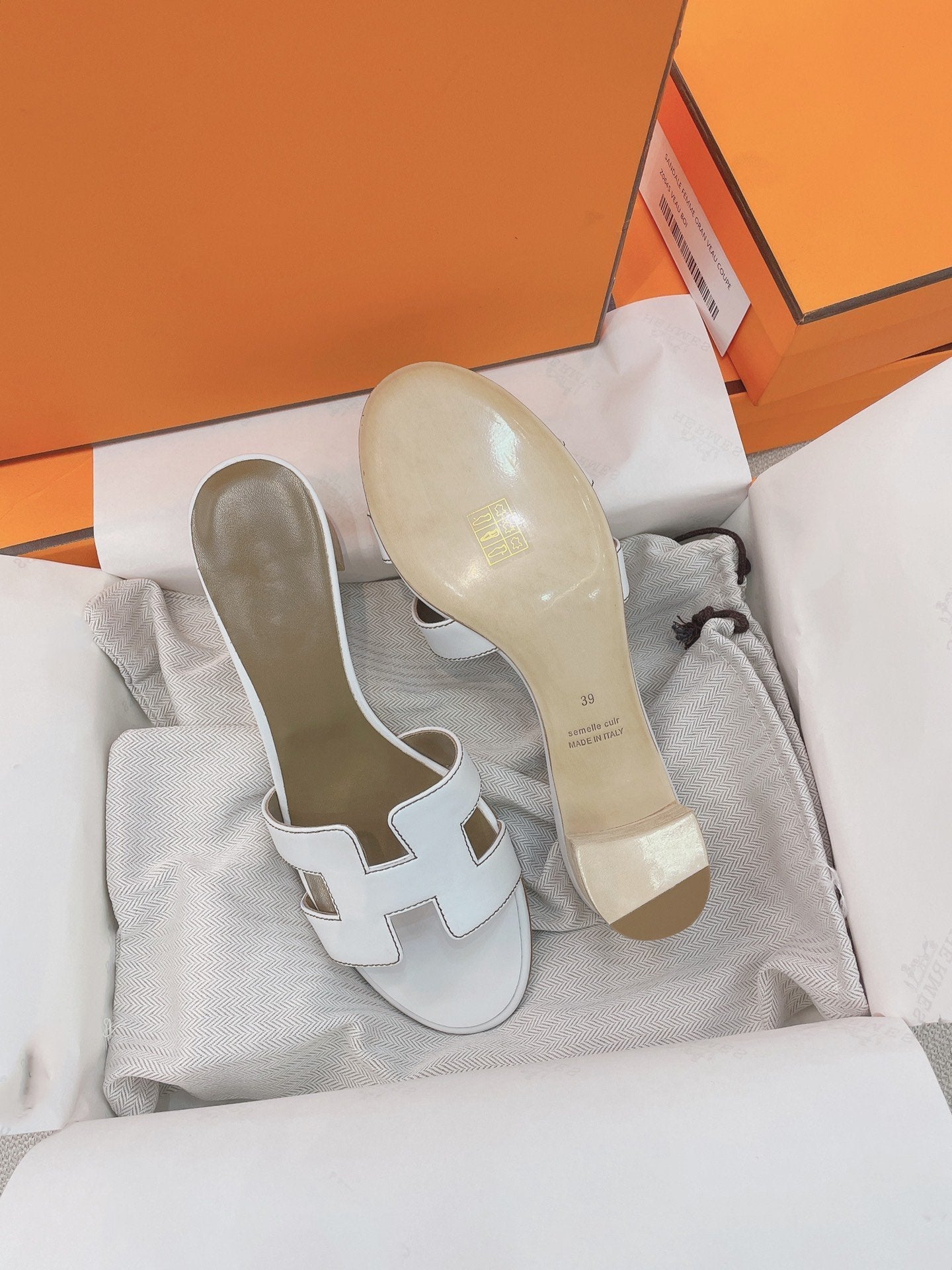 Oasis Sandal 50 White Etoupe Calfskin