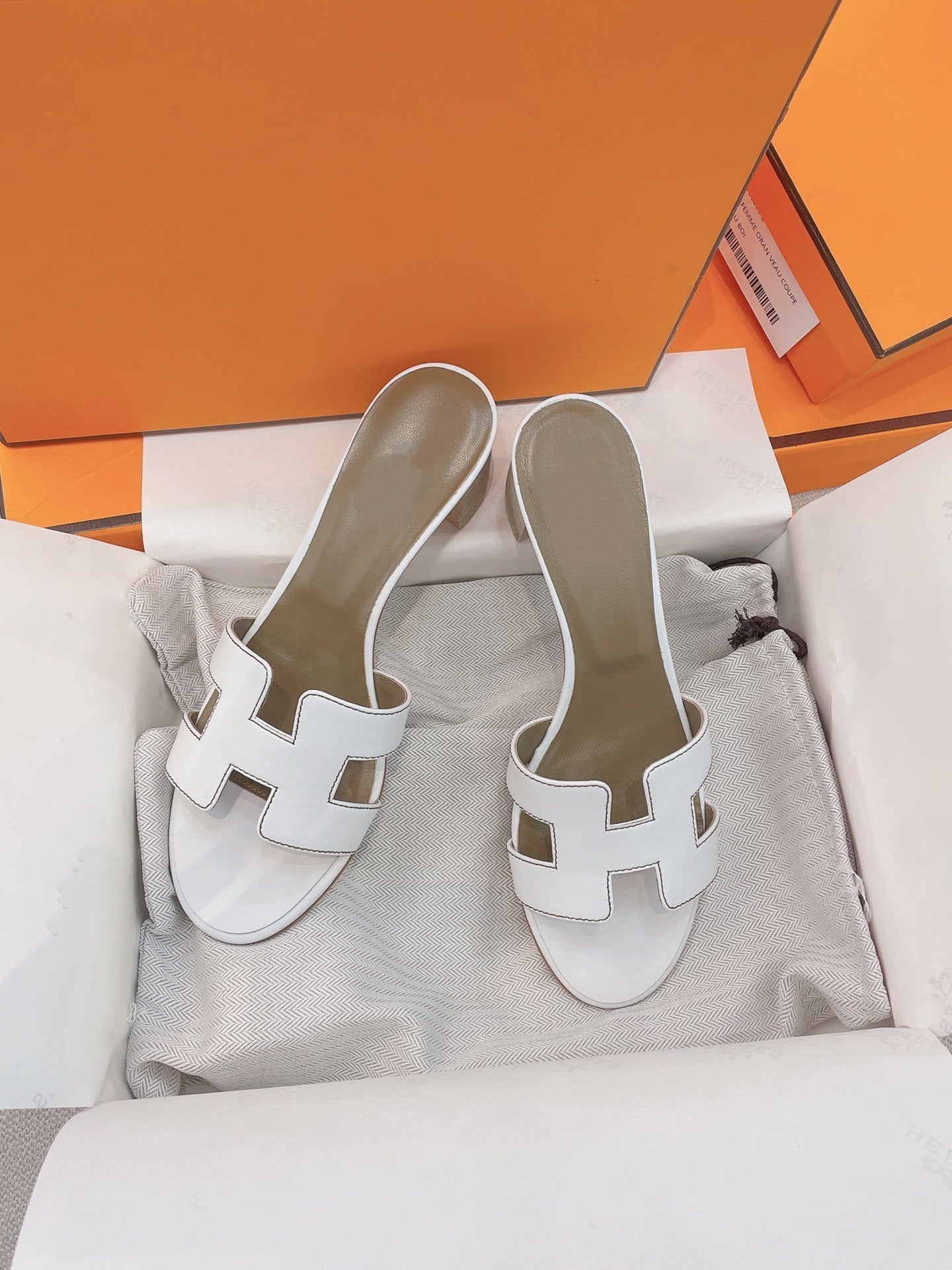 Oasis Sandal 50 White Etoupe Calfskin