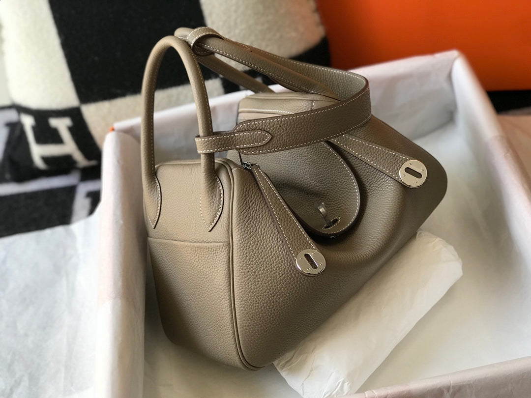 HM LINDY 26 BAG KHAKI TAURILLON CLEMENCE LEATHER