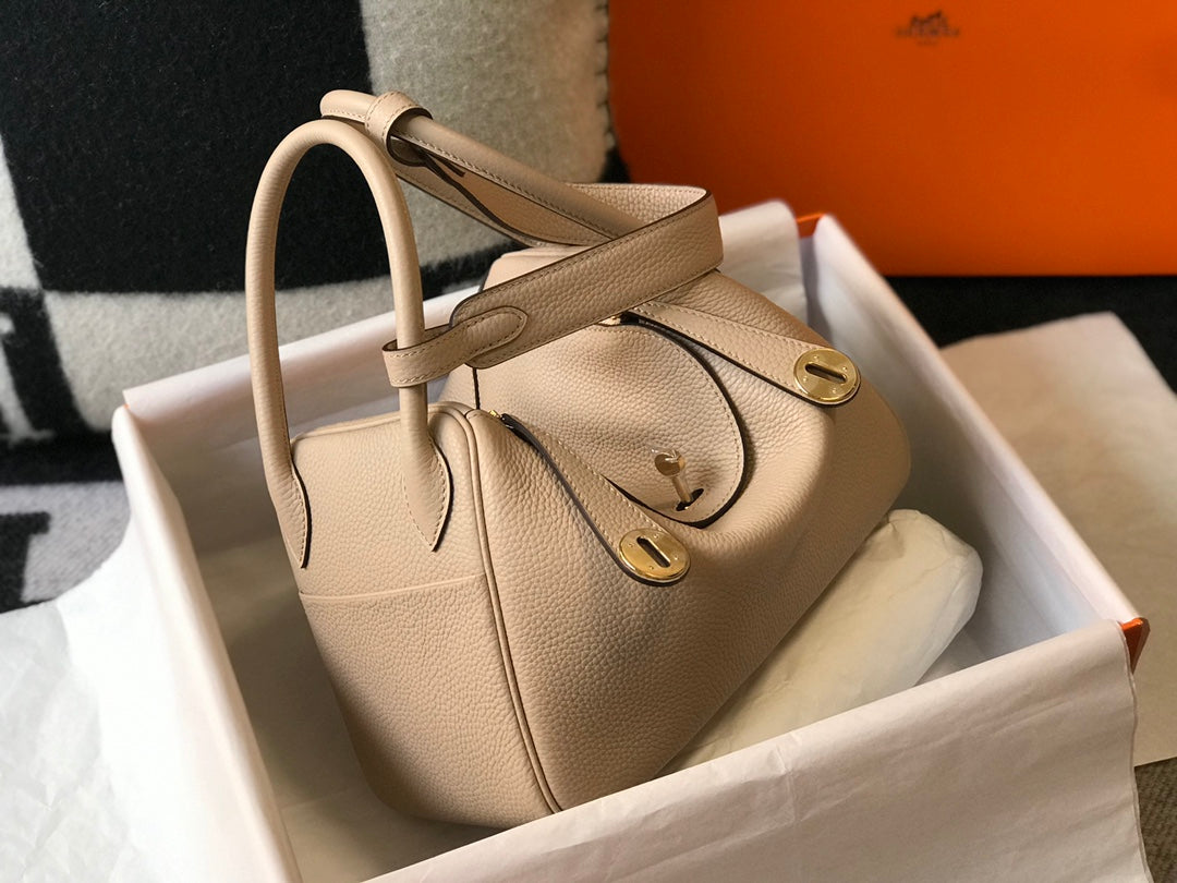 HM LINDY 26 BAG BEIGE TAURILLON CLEMENCE LEATHER