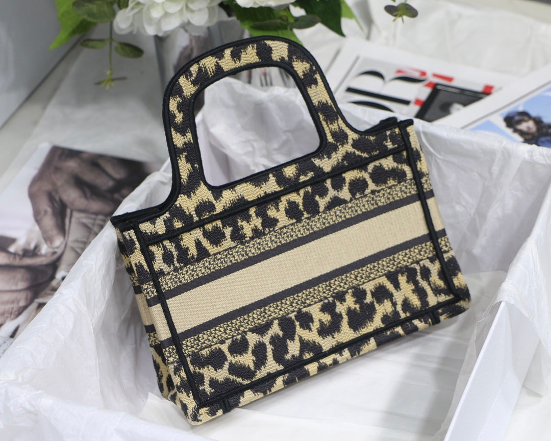 cd mini book tote 23cm leopard embroidery canvas