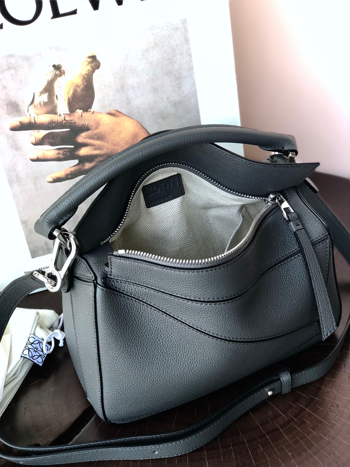 SMALL PUZZLE 24 BAG IN CLASSIC BLACK CALFSKIN