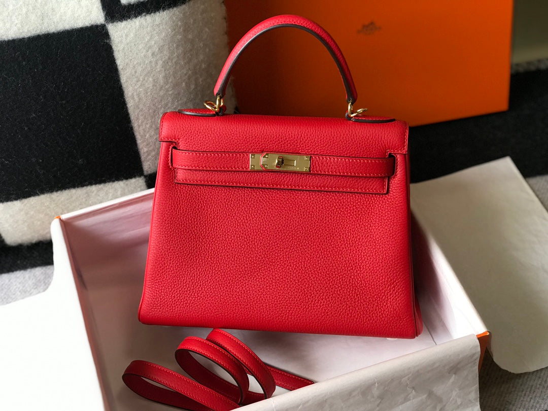 HM KELLY 32CM BAG IN RED TOGO GOLD HARDWARE