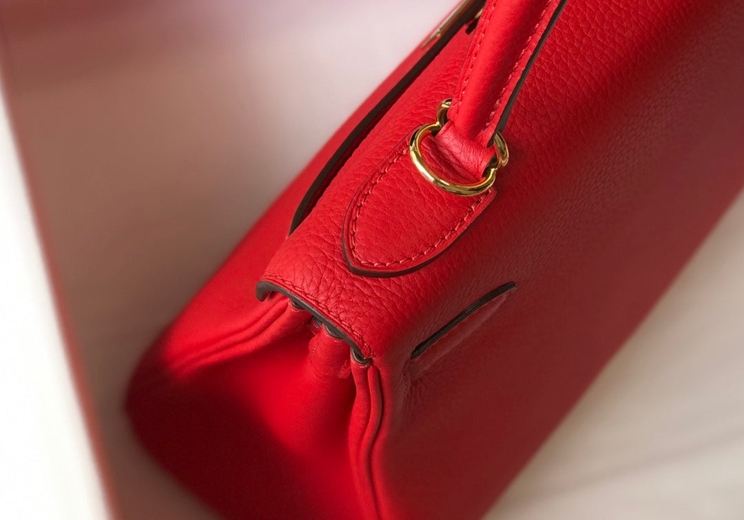 HM KELLY 32CM BAG IN RED TOGO GOLD HARDWARE