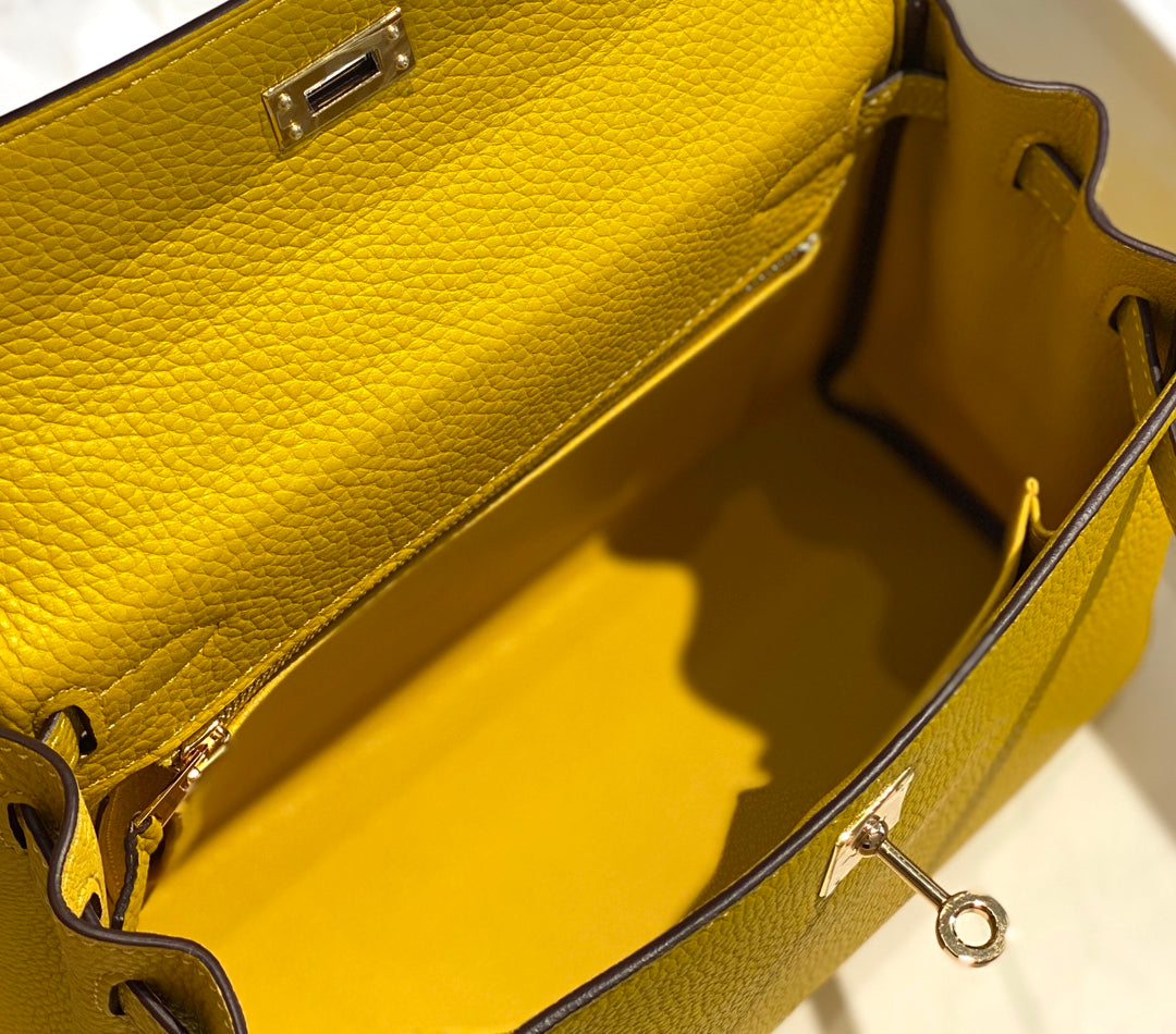 HM KELLY 28CM YELLOW TOGO GOLD HARDWARE