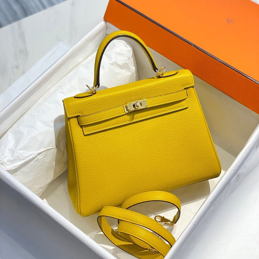 HM KELLY 32CM BAG IN LEMON TOGO GOLD HARDWARE