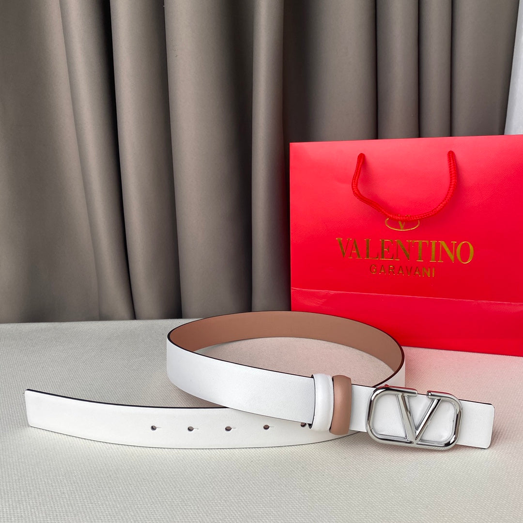 REVERSIBLE VLOGO SIGNATURE BELT IN GLOSSY BEIGE WHITE CALFSKIN SHW 30 MM