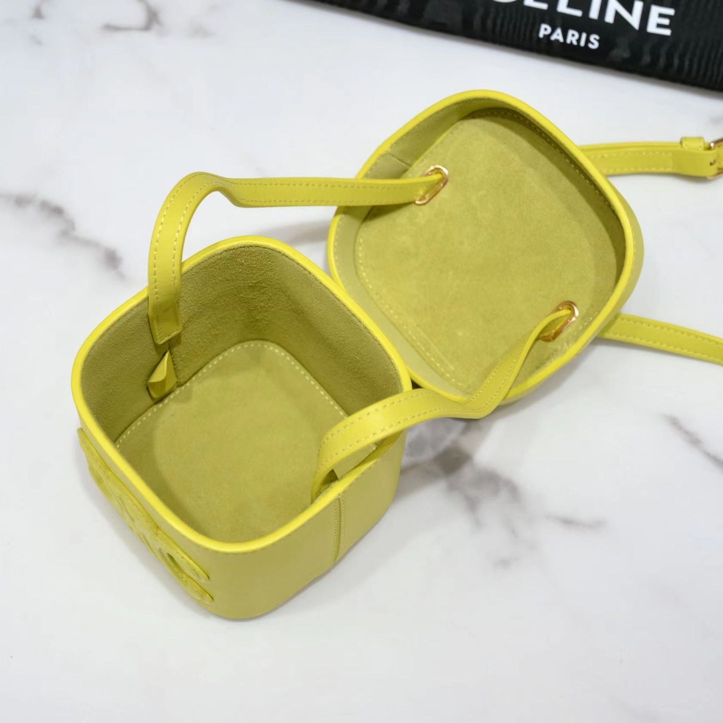 SQUARE BOX CROSSBODY BAG 11 LEMON YELLOW  CALFSKIN