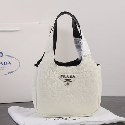 PRA 18 DYNAMIQUE LOGO TOTE BAG IN WHITE CALFSKIN