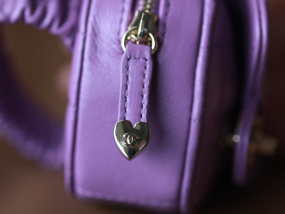 CC HEART COIN PURSE 8.5 PURPLE CALFSKIN