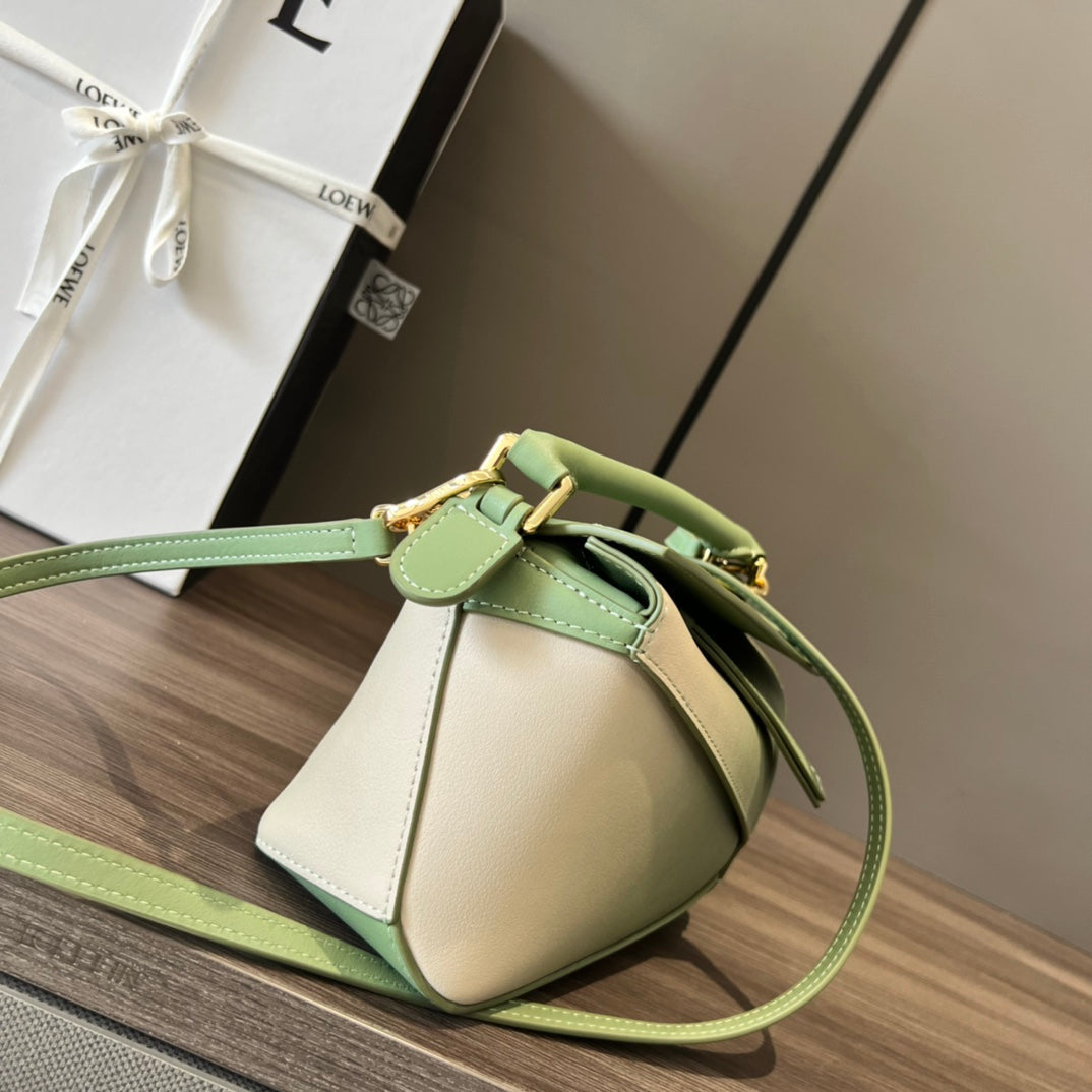 Mini Puzzle bag in soft grained 18cm White and Green Calfskin