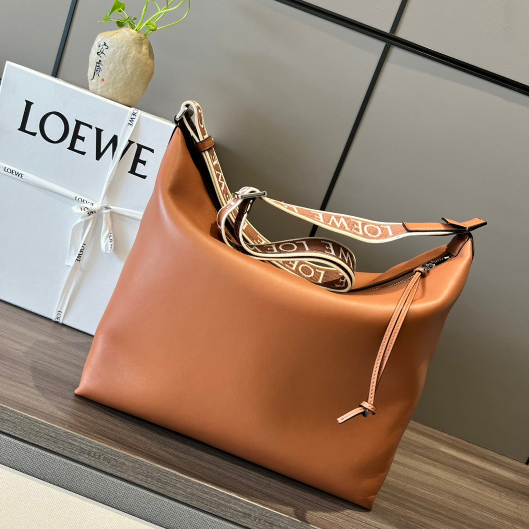 Loew Unisex Cubi Shoulder Crossbody Zipper Commuter Tote Bag Tan smooth calfskin