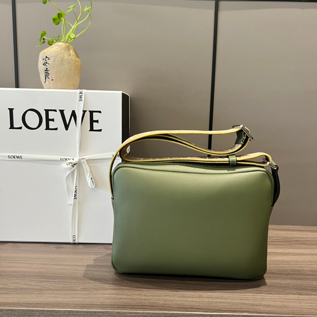 Loew Military Green Leather Messager Bag