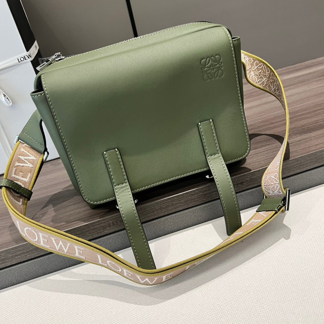 Loew Military Green Leather Messager Bag