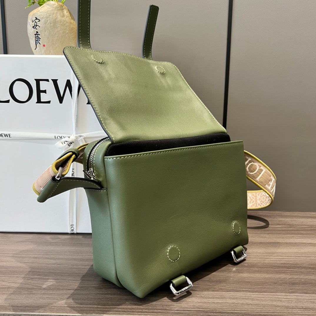 Loew Military Green Leather Messager Bag