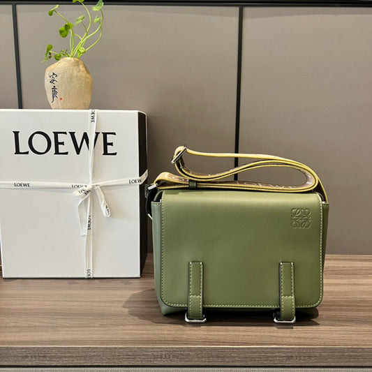 Loew Military Green Leather Messager Bag