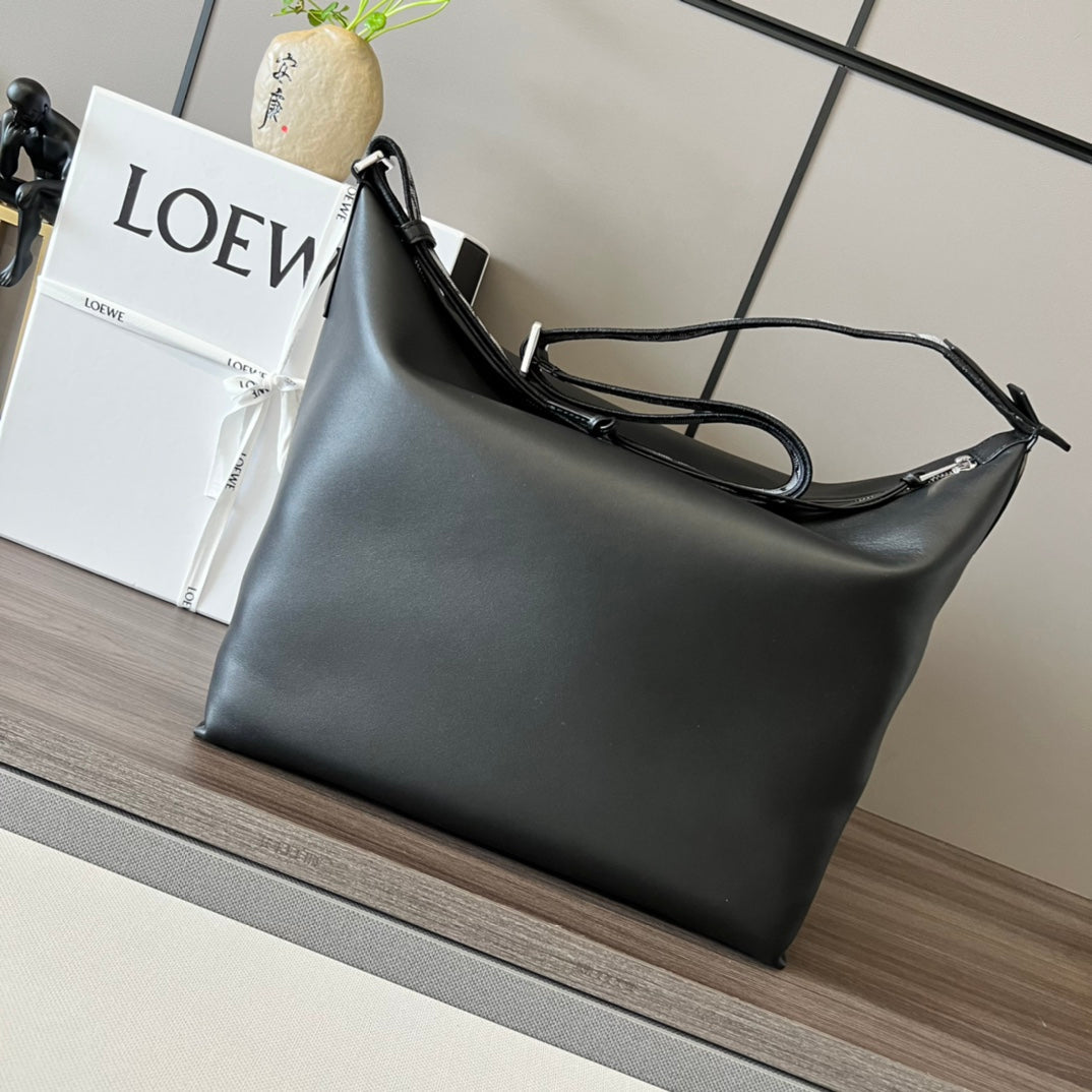 Loew Unisex Cubi Shoulder Crossbody Zipper Commuter Tote Bag Black smooth calfskin