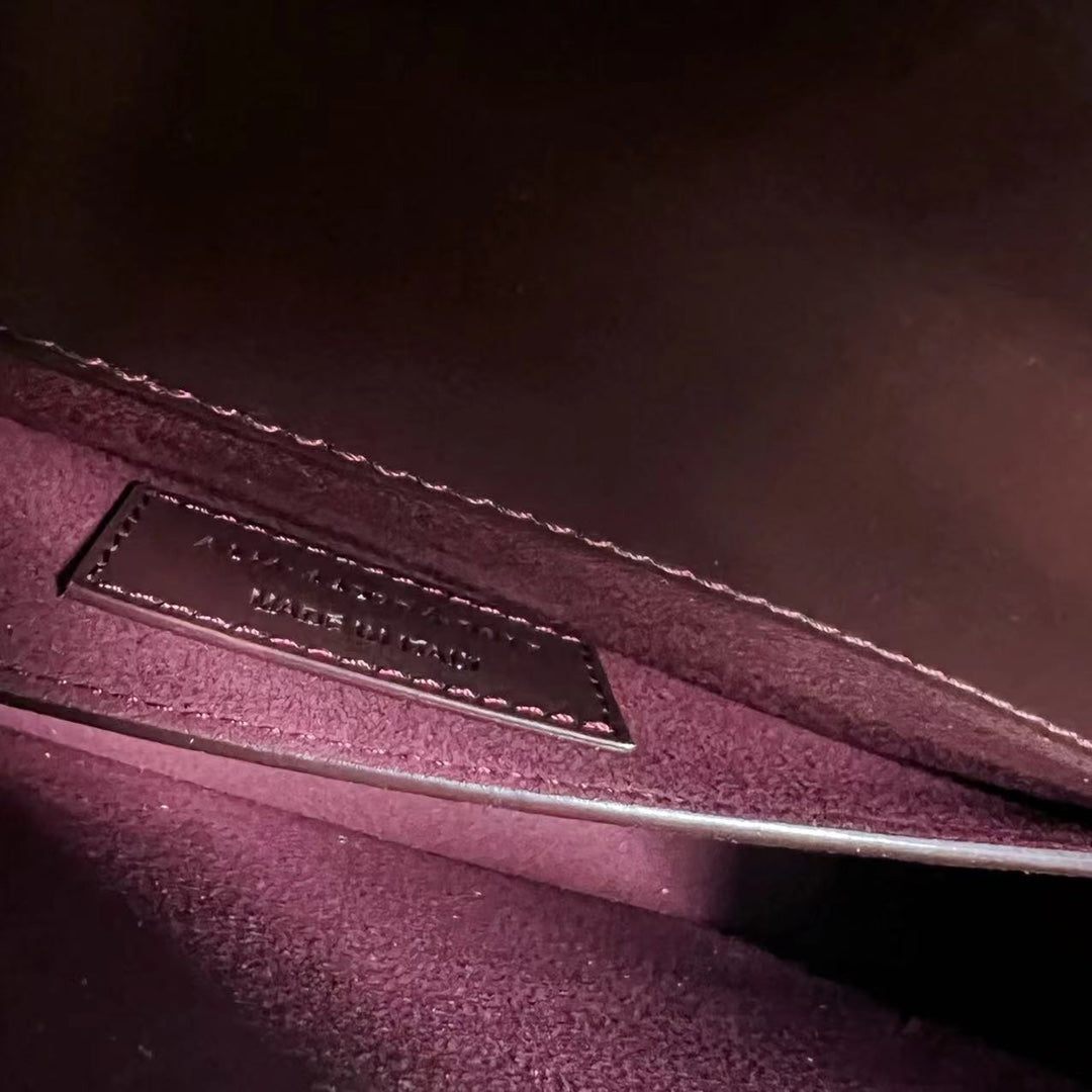 SUNSET MEDIUM 22 IN MAROON CALFSKIN SILVER HARDWARE