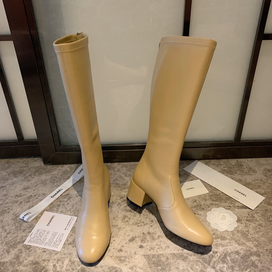 CC High Boots 50mm In Beige Lambskin 940083