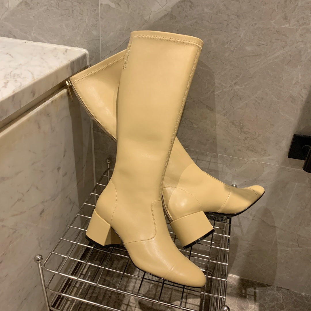 CC High Boots 50mm In Beige Lambskin 940083