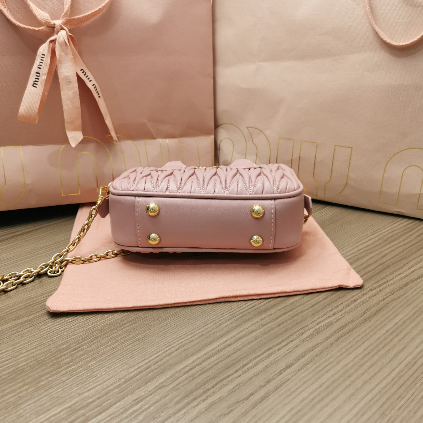 TOO PRETTY 17 HANDBAG IN LIGHT PINK LAMBSKIN