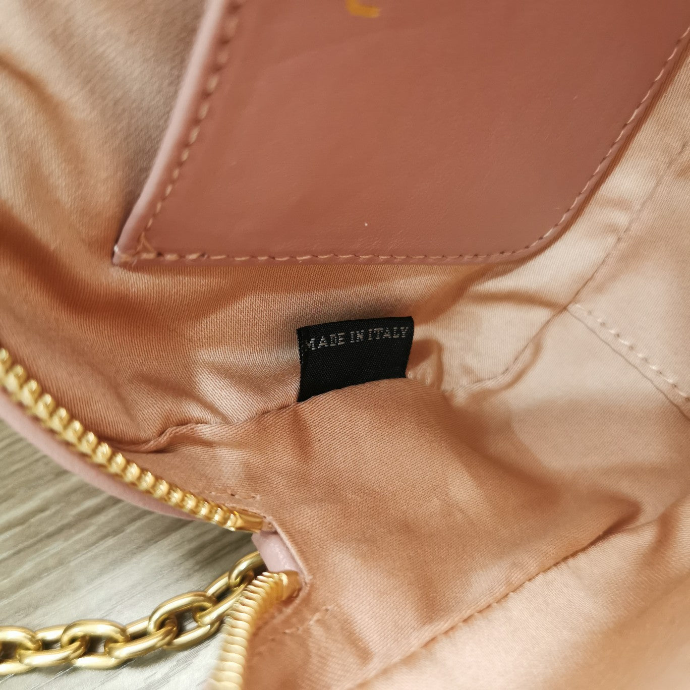 TOO PRETTY 17 HANDBAG IN LIGHT PINK LAMBSKIN