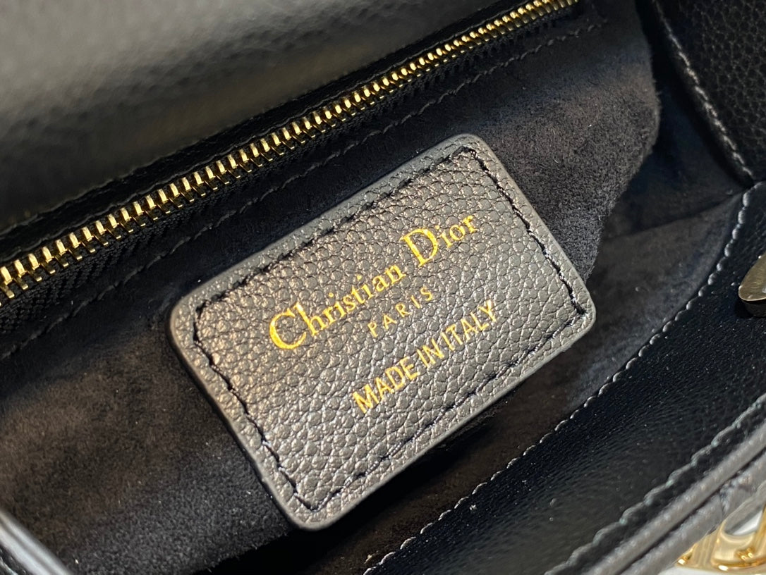 mini lady 17 black casfskin ghw